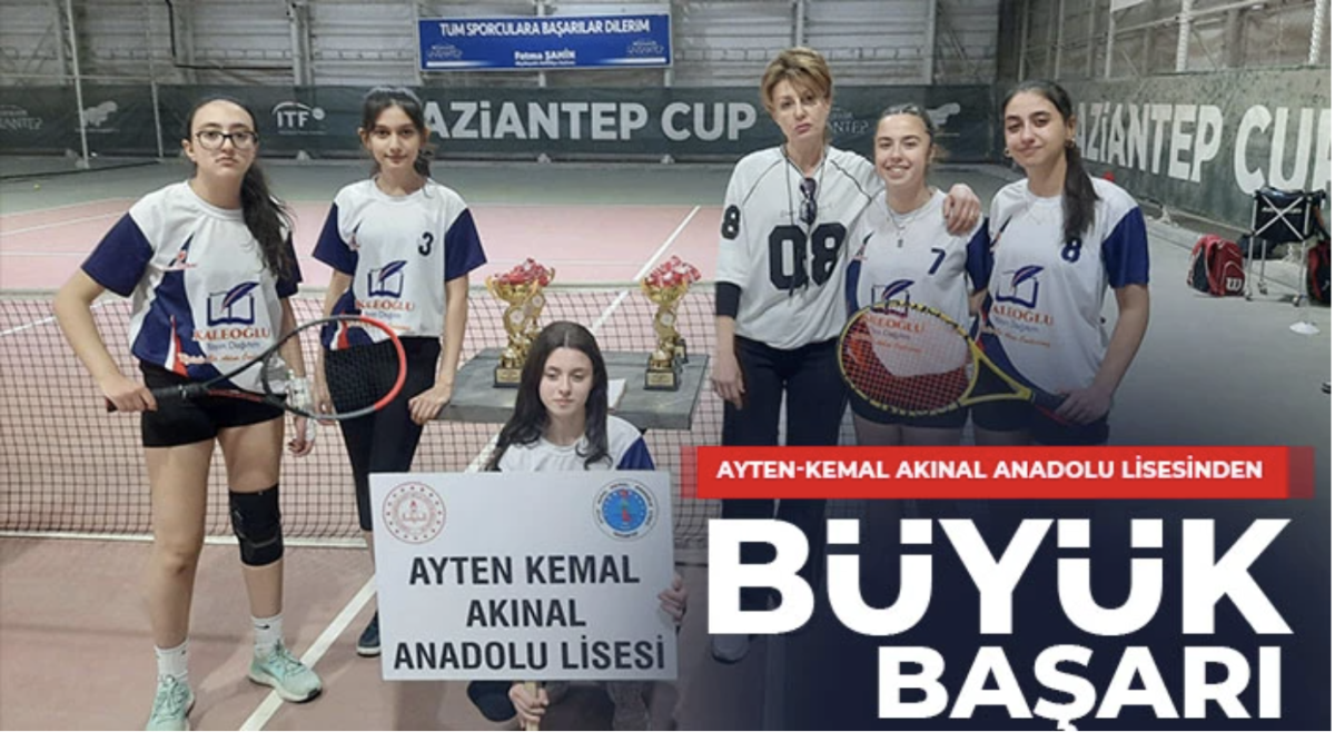 Ayten-Kemal Akınal Anadolu Lisesinden Büyük Başarı